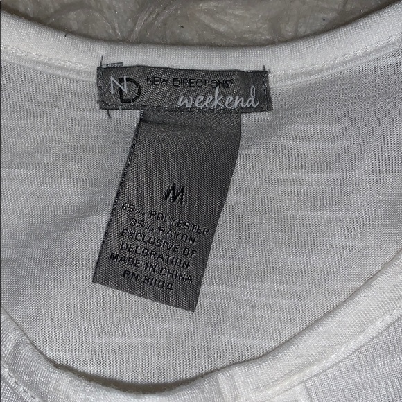 white cold shoulder top - Picture 2 of 4